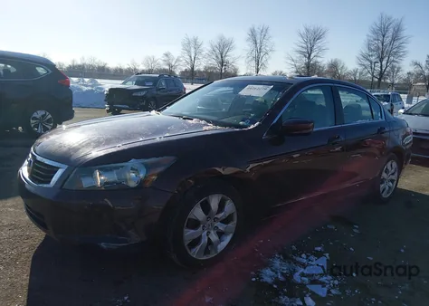 2008 Honda Accord 2.4 Ex-L из США, поврежденный, VIN 1HGCP26868A070756